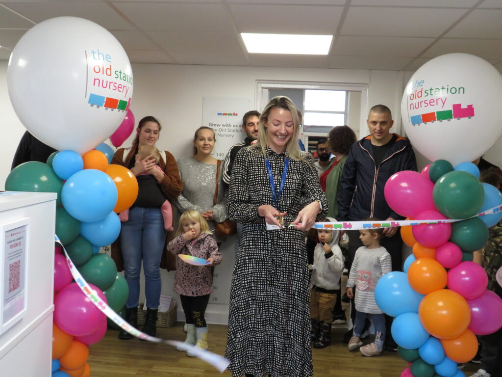 Marlow Officially Opens New Setting